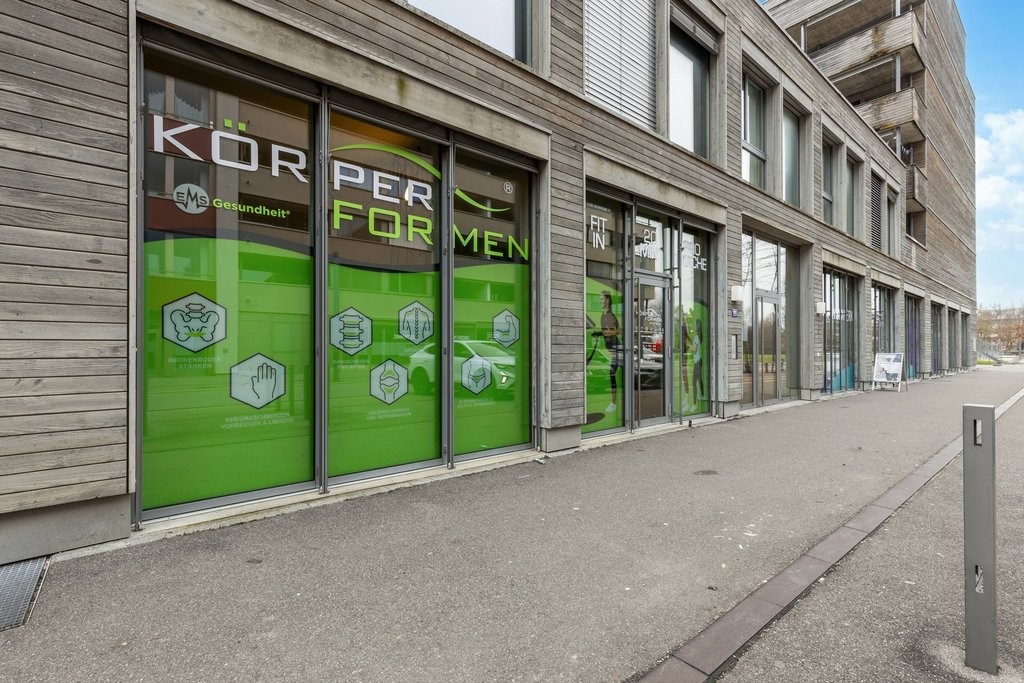 89m² commerciale, foto 2 di 10
