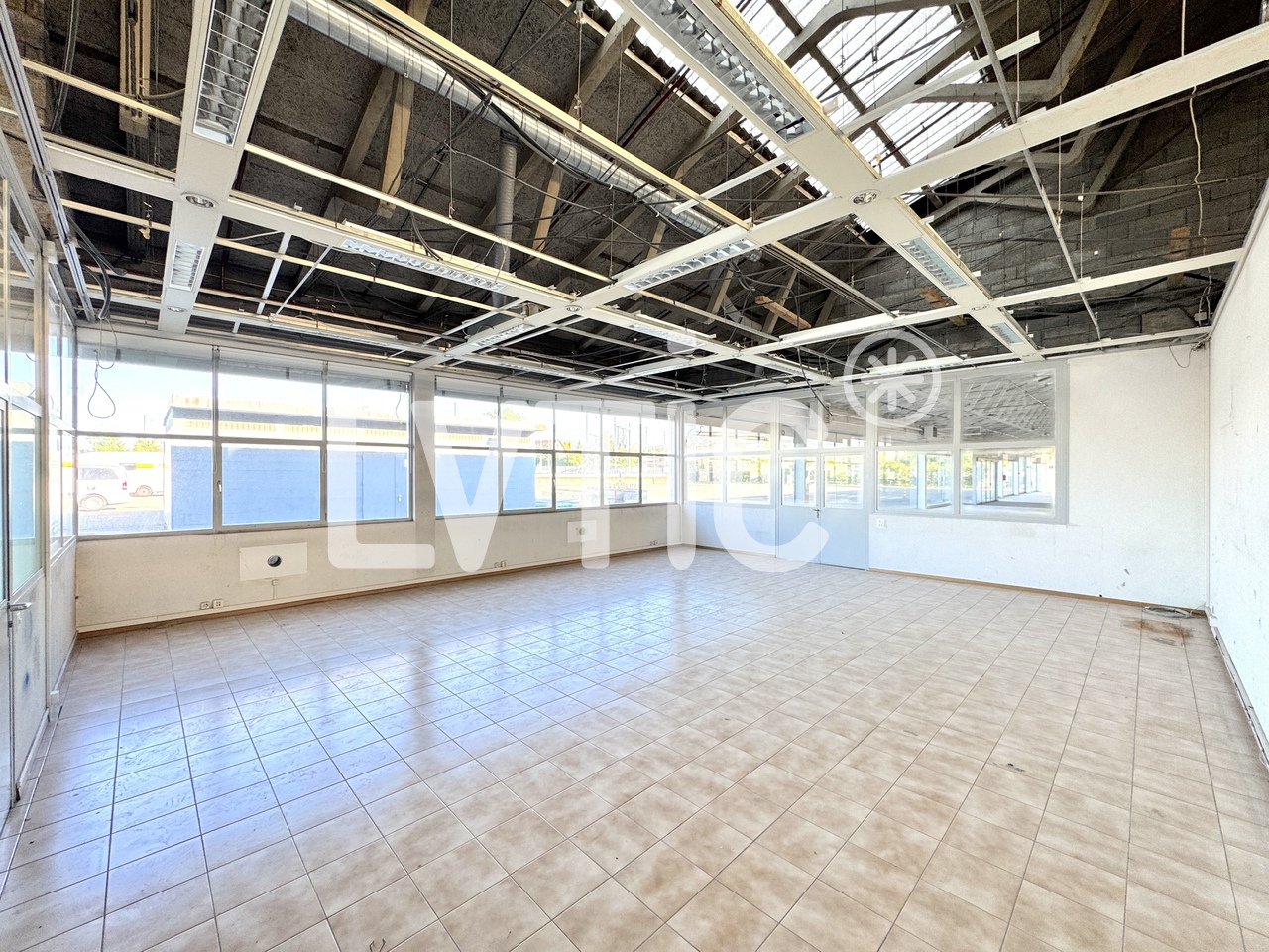 1040m² deposito