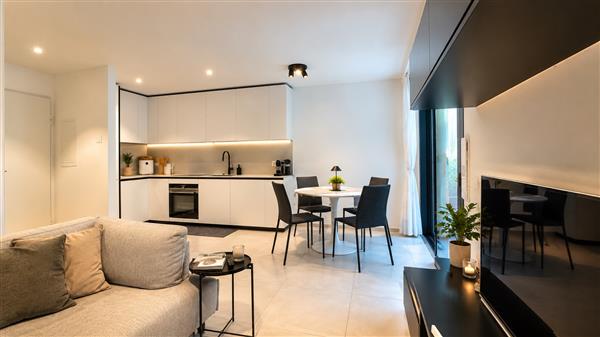 2 ½ rooms furnished flat, foto 1 di 8