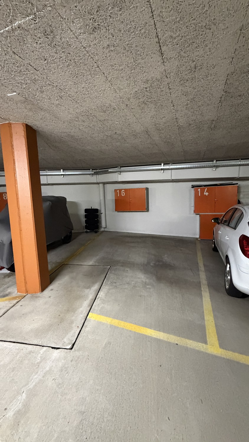 Posto libero, foto 2 di 2