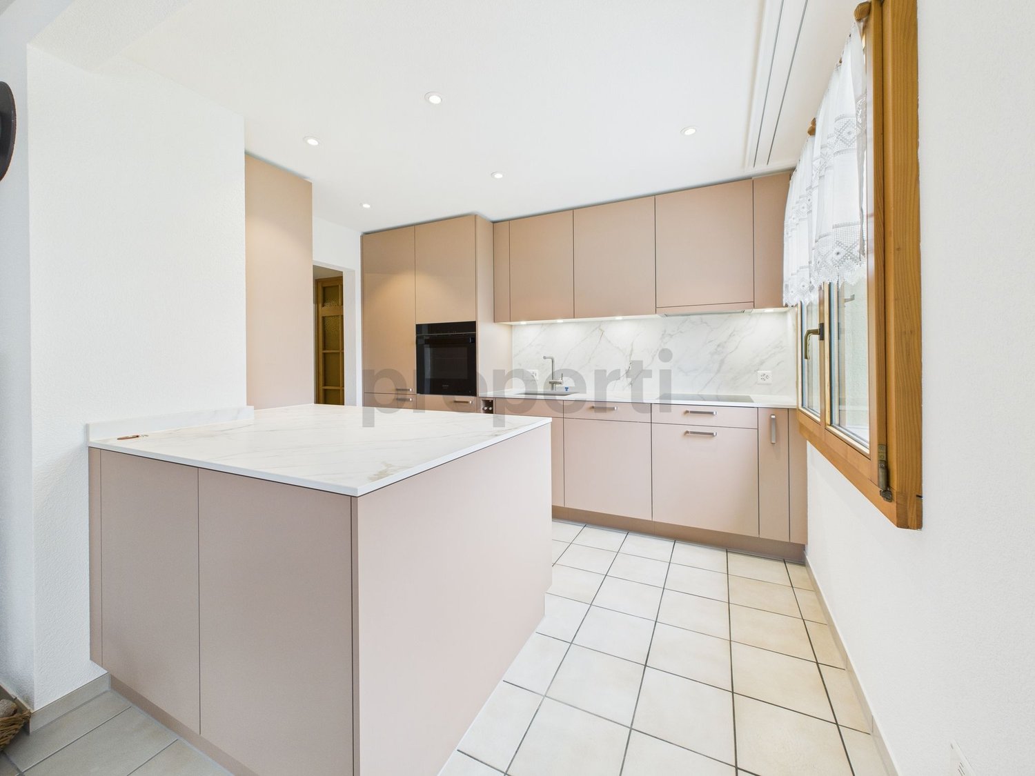 Casa singola di 3 ½ locali, foto 1 di 10
