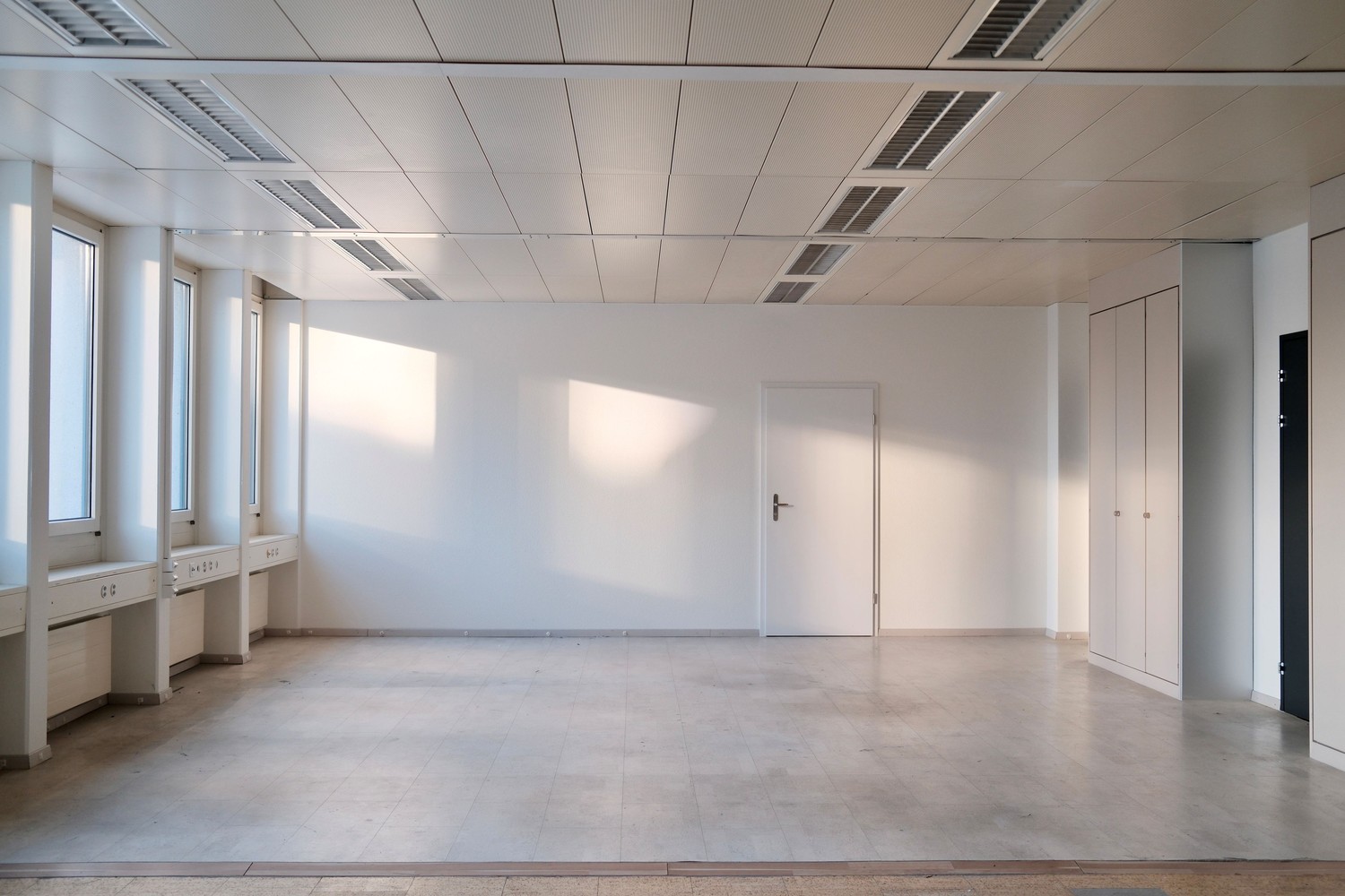 60-60m² commercial