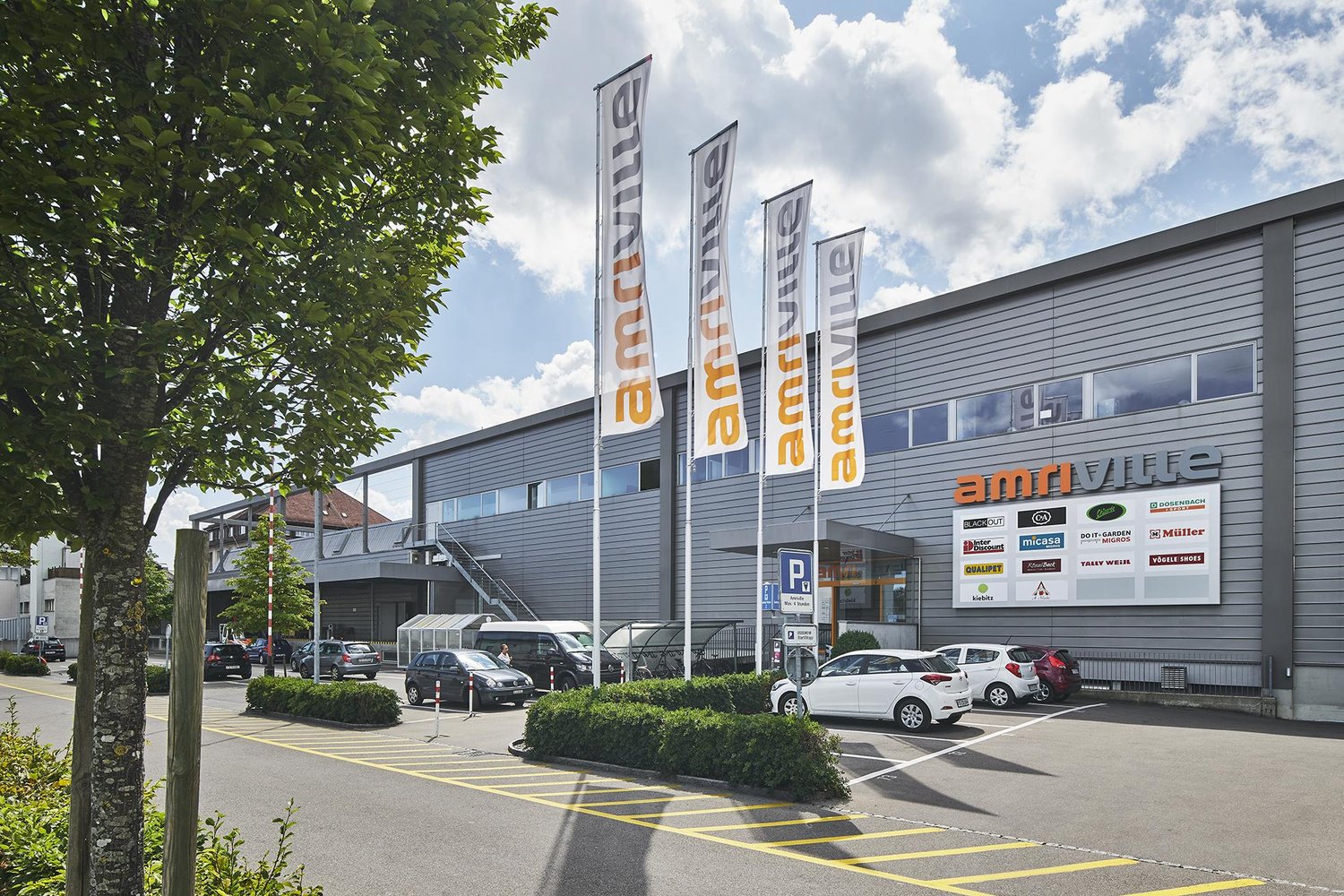 261m² commerciale