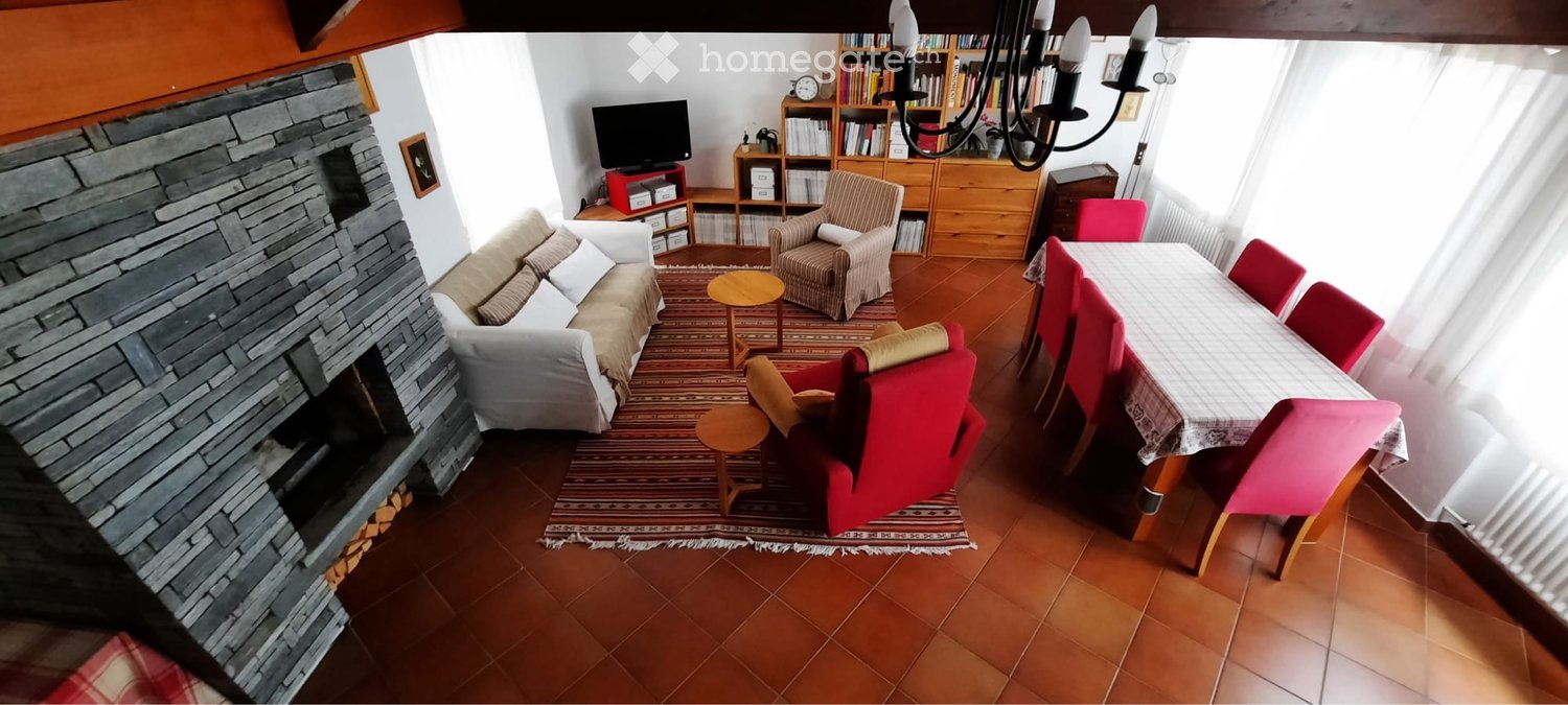 5 rooms apartment