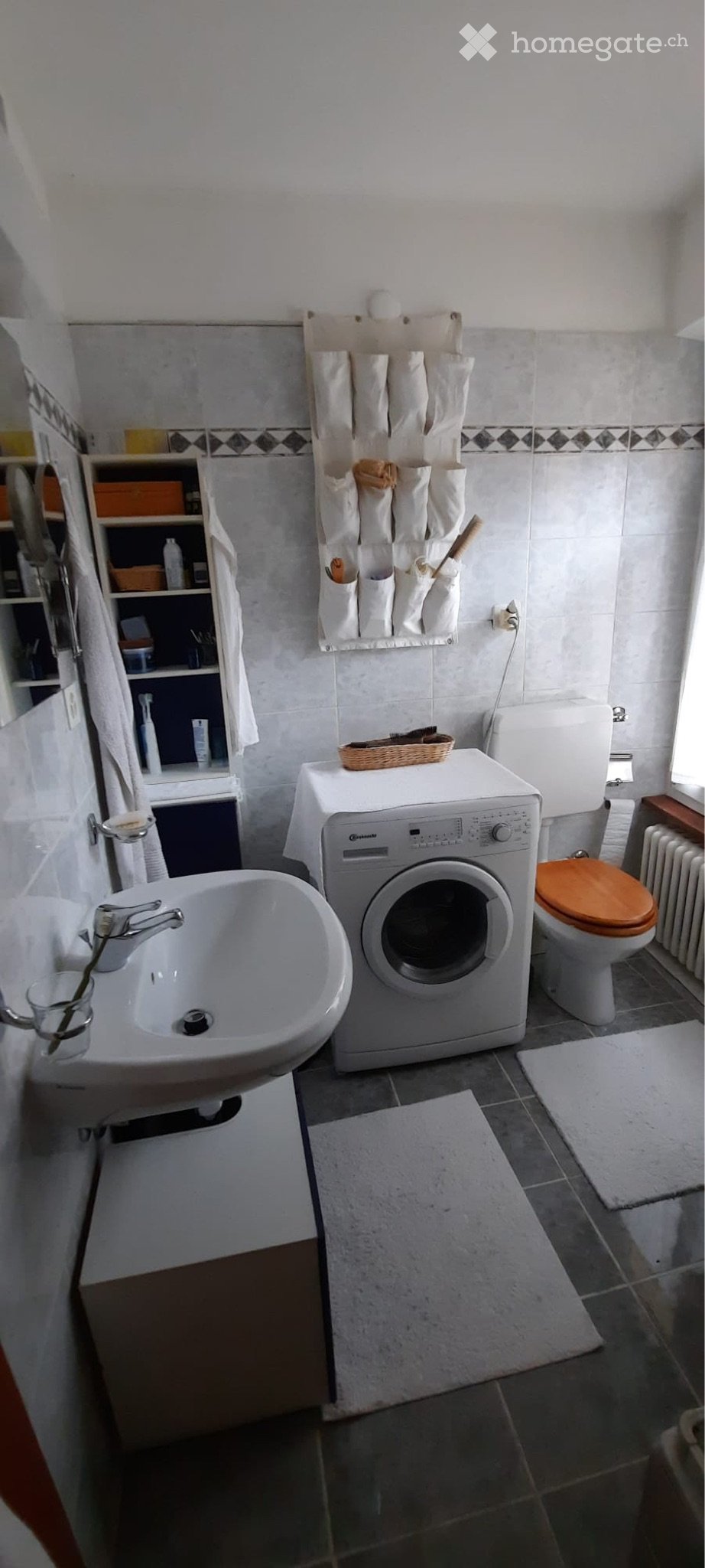 5 rooms apartment