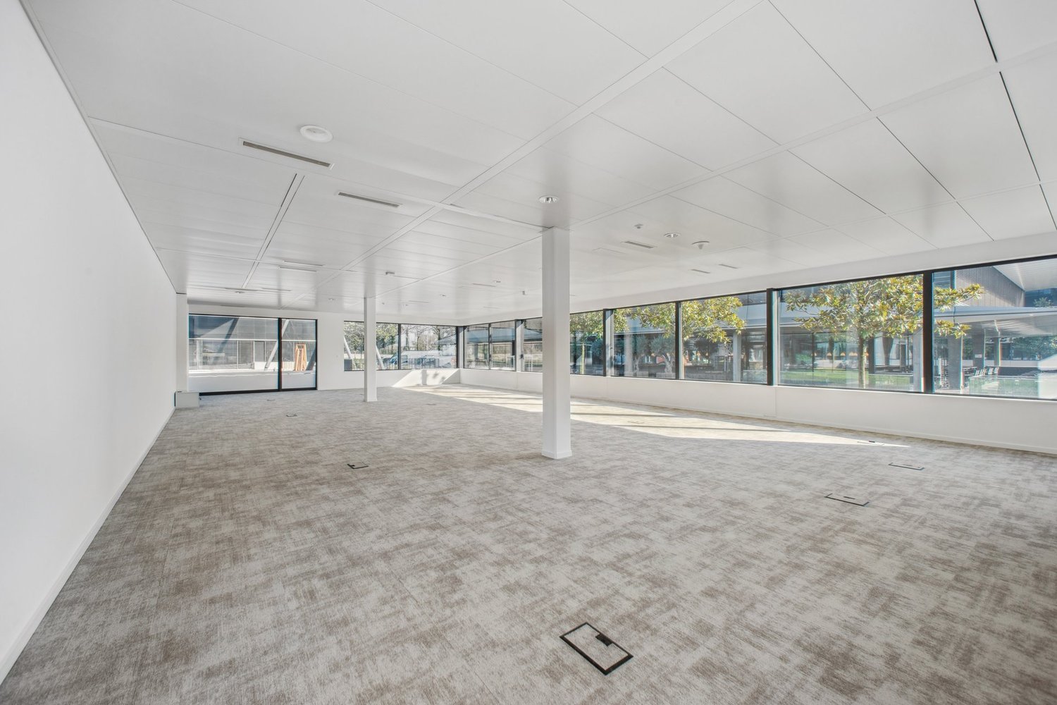143m² ufficio