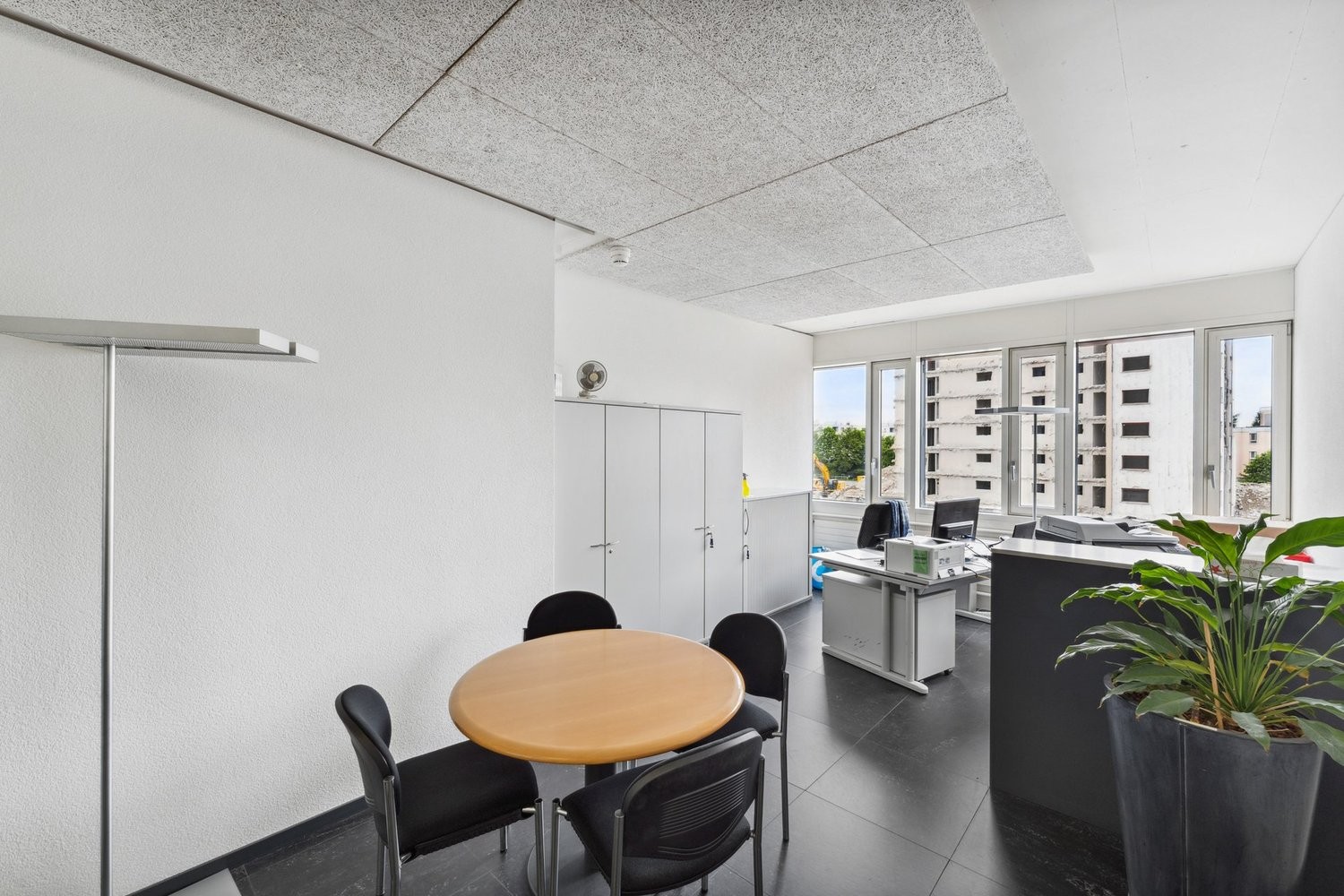 120m² ufficio, foto 2 di 2