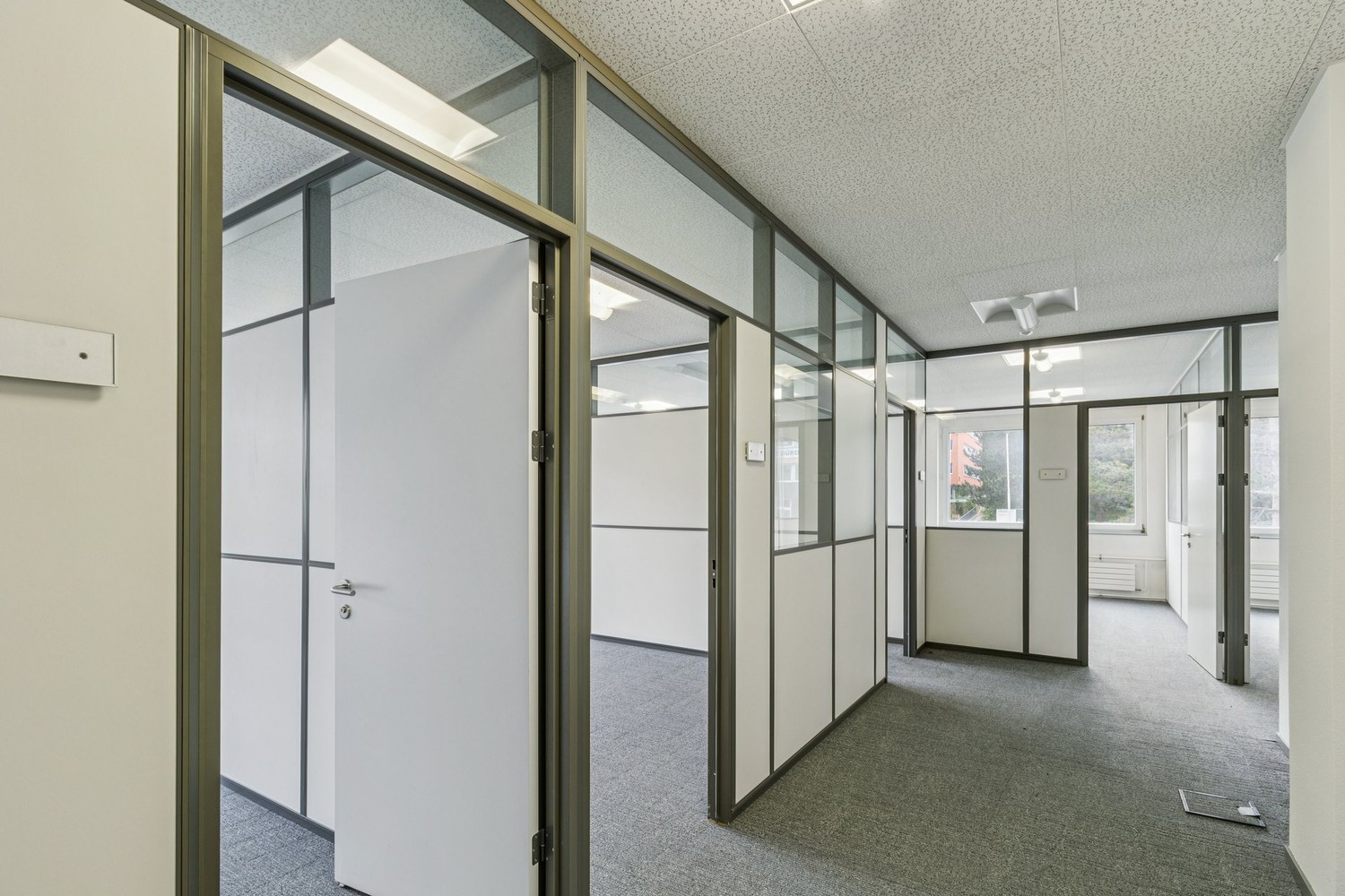 ufficio di 167m², foto 8 di 10