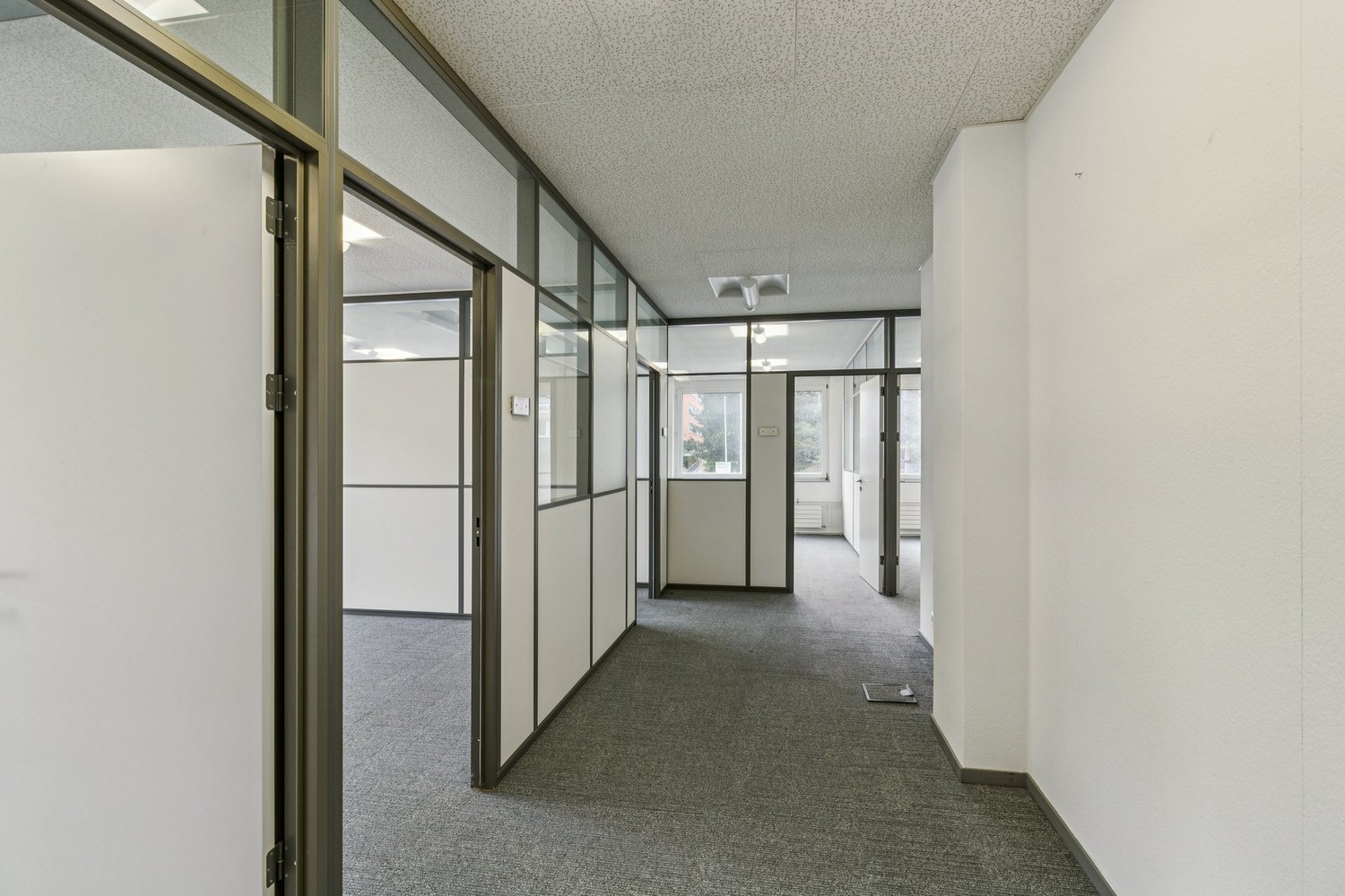ufficio di 167m², foto 6 di 10