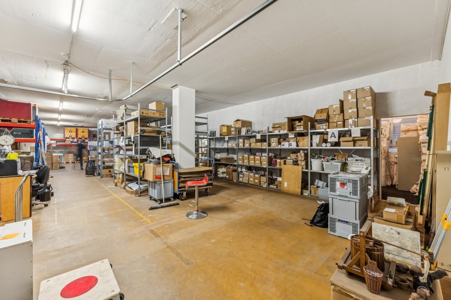399m² commercial