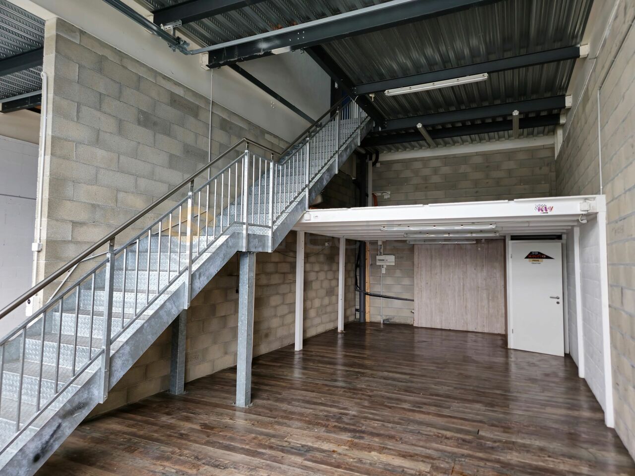 230m² commerciale
