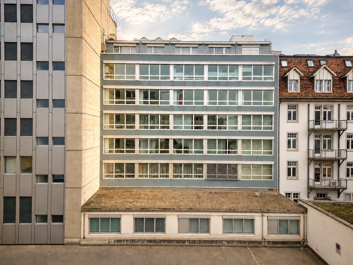 476m² ufficio