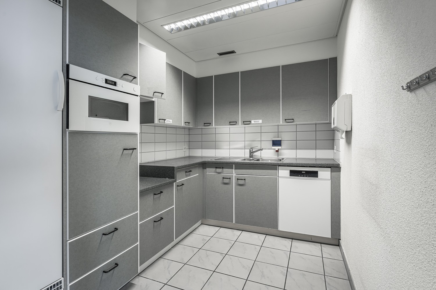 630m² ufficio