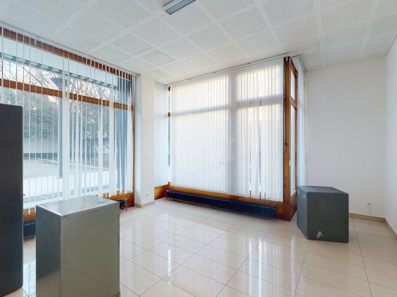 ufficio di 147m², foto 2 di 10
