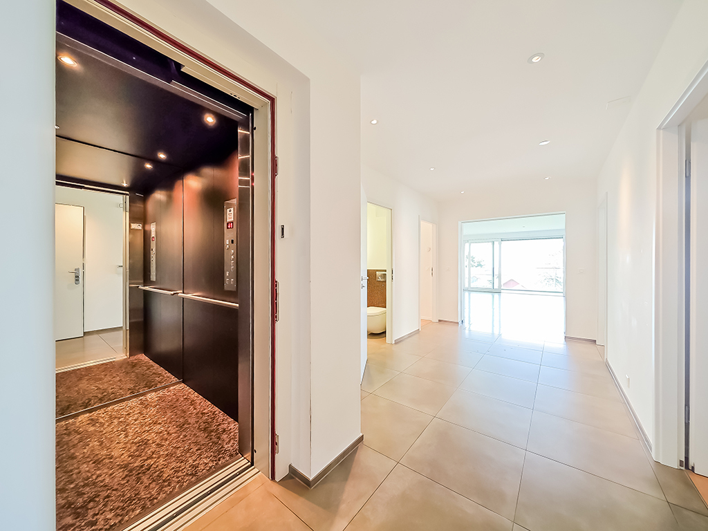 Appartamento di 7 ½ locali, foto 4 di 10