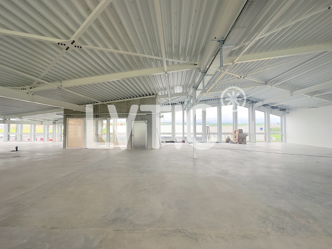 600m² atelier