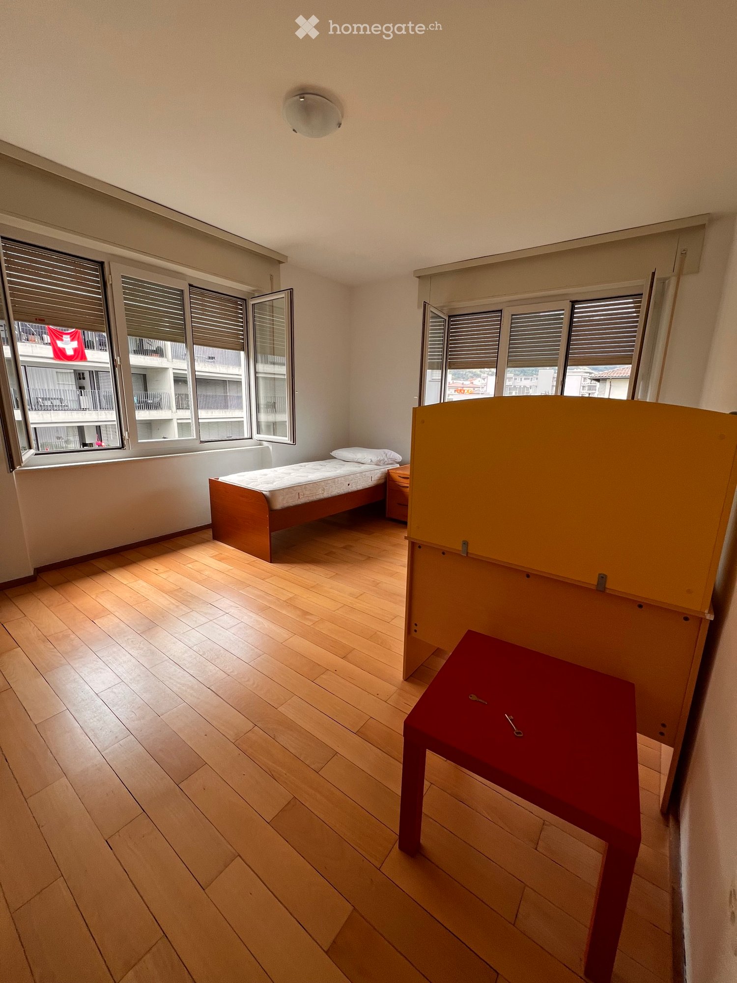 1 room single room