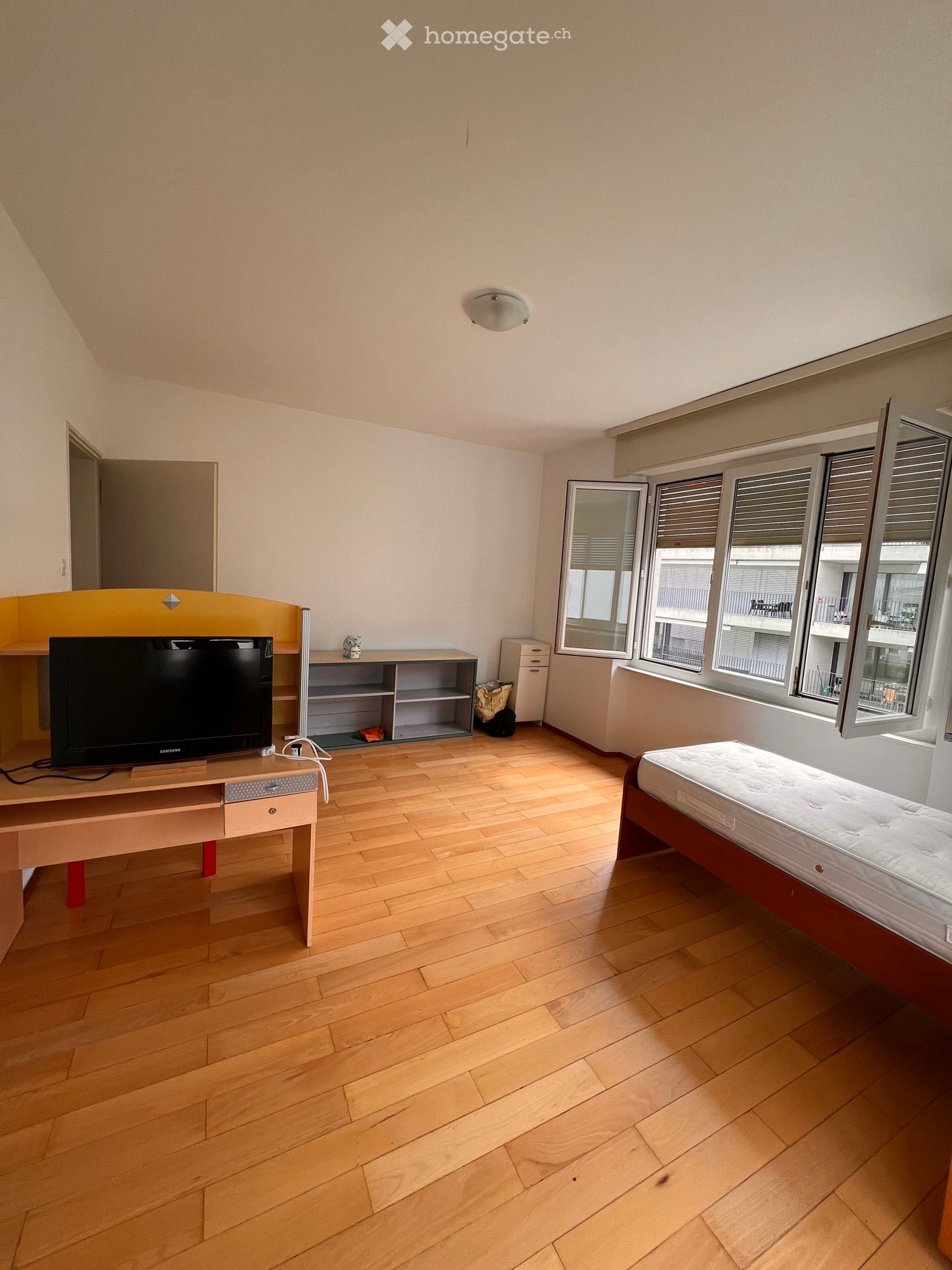 1 room single room