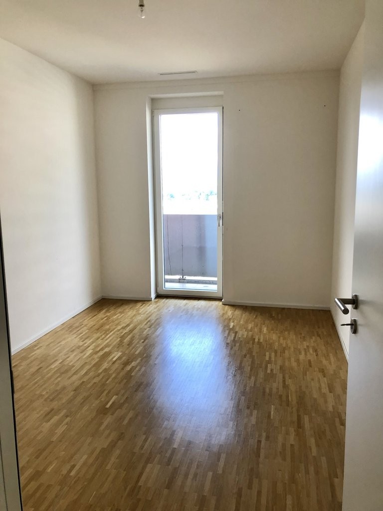 5 rooms apartment