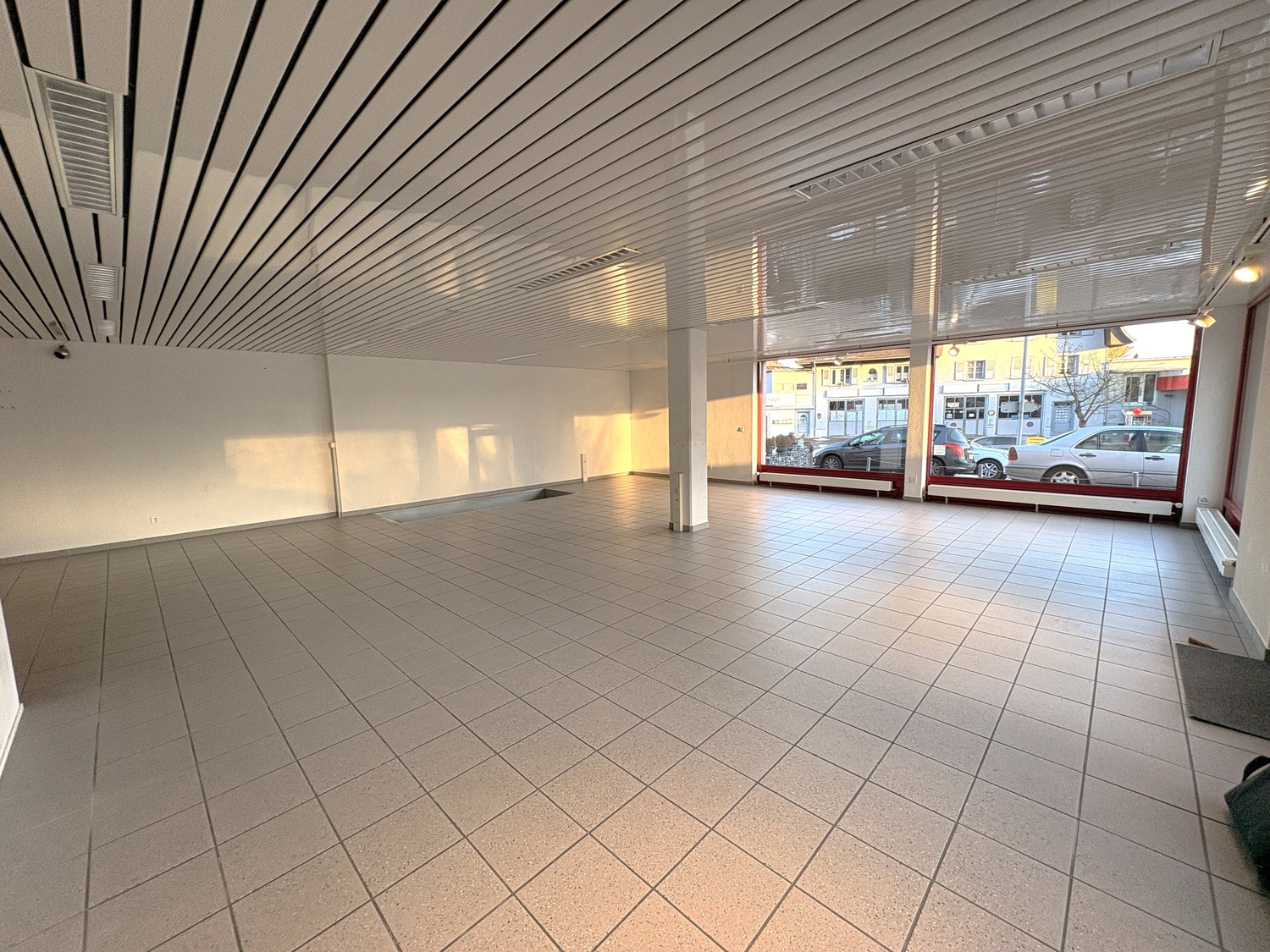 negozio di 193m²