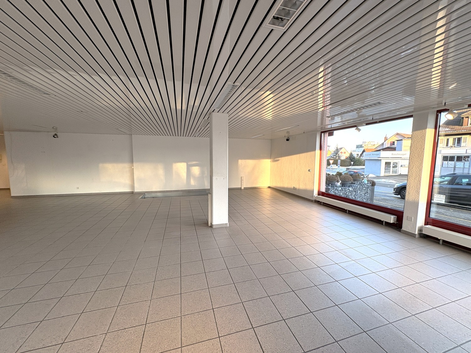 negozio di 193m²