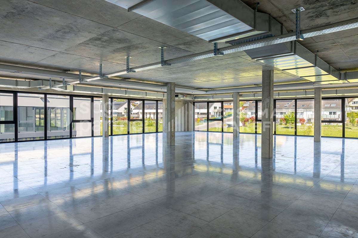 252m² office