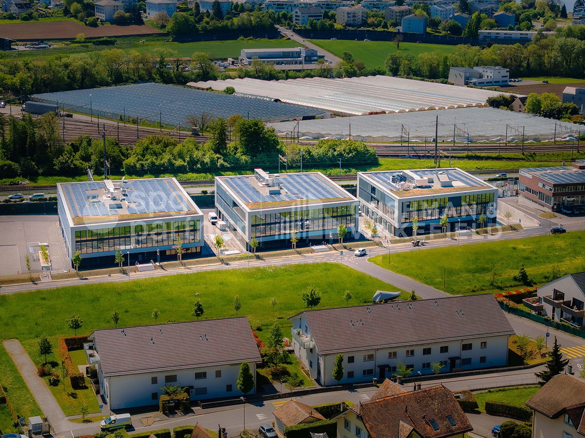 252m² office