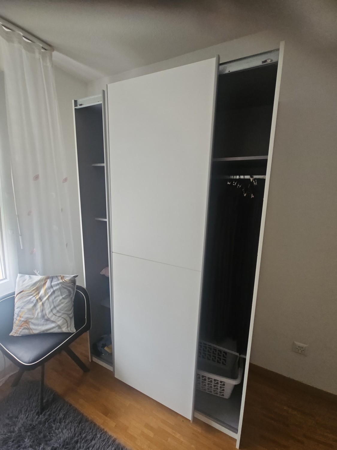 Camera in un appartamento condiviso, foto 3 di 8