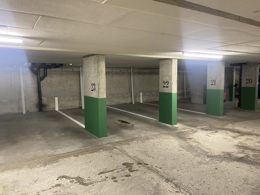 Posto auto in autorimessa