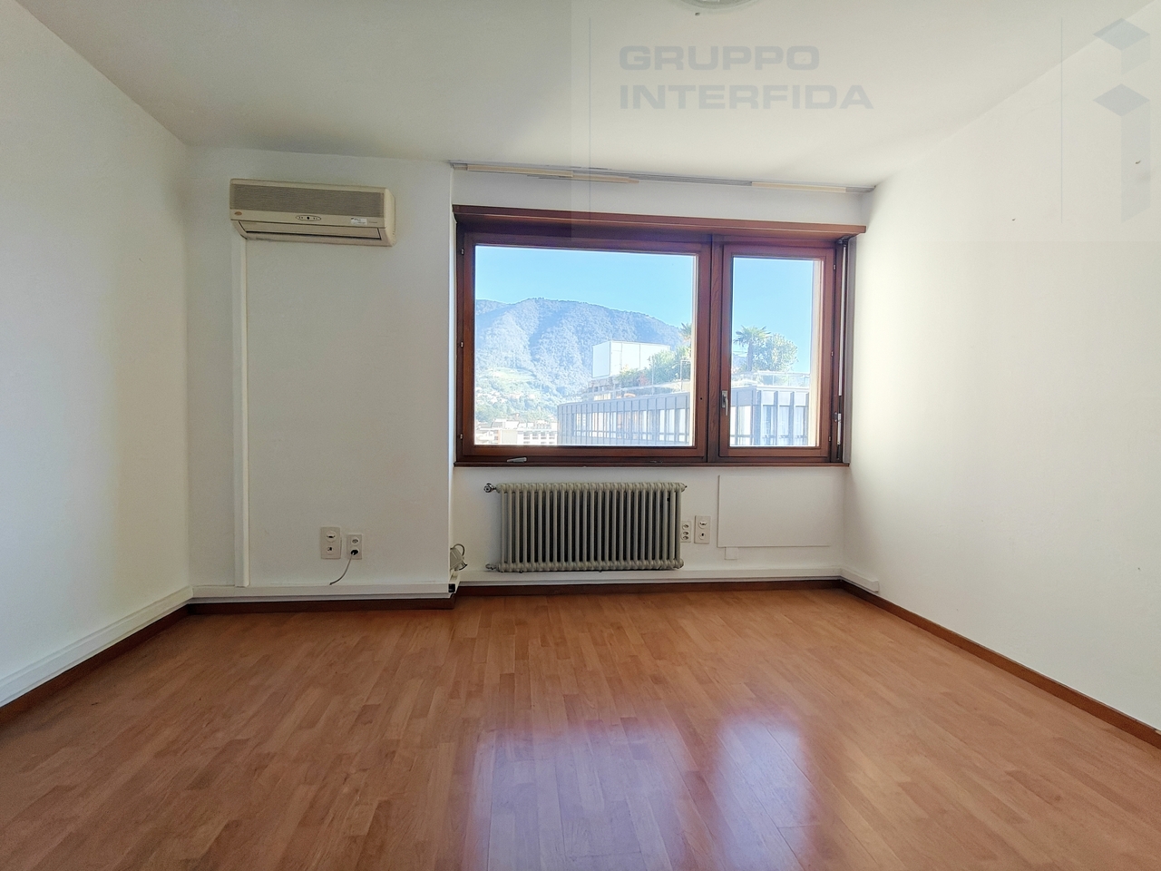 120m² bureau