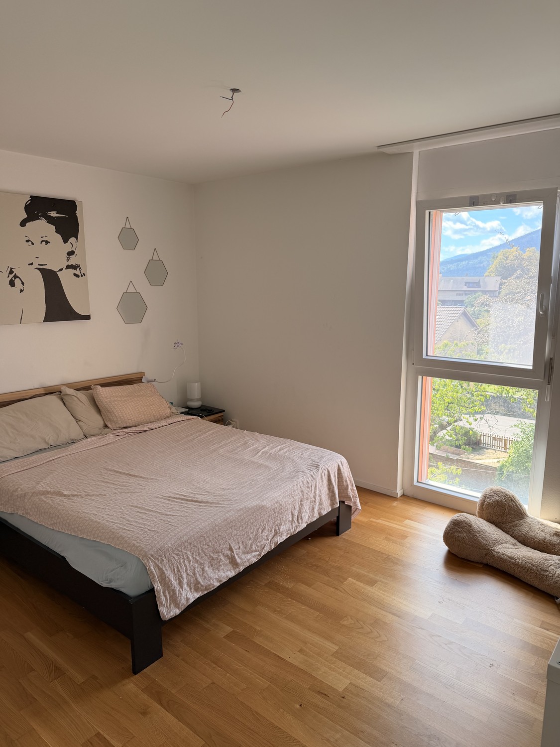 5 rooms apartment