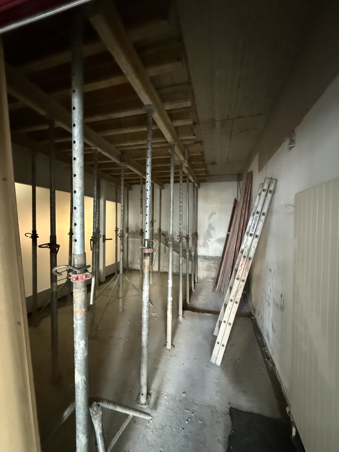 24m² commercial