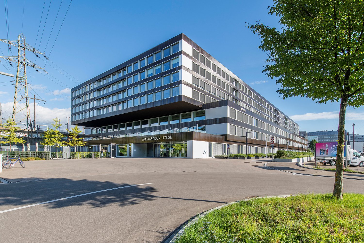 95m² deposito