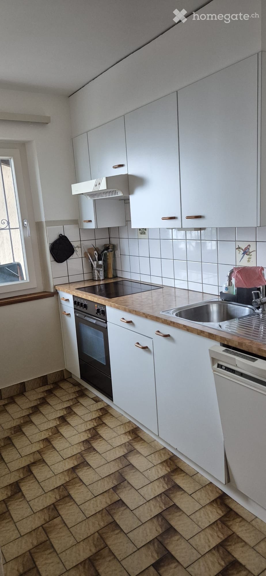 5 rooms apartment
