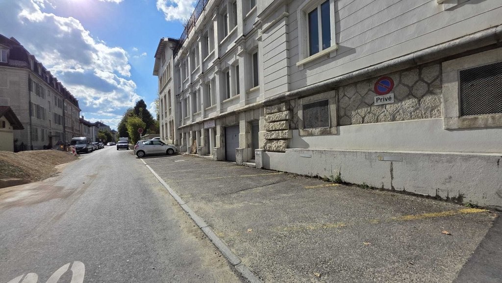 Posto auto, foto 1 di 4