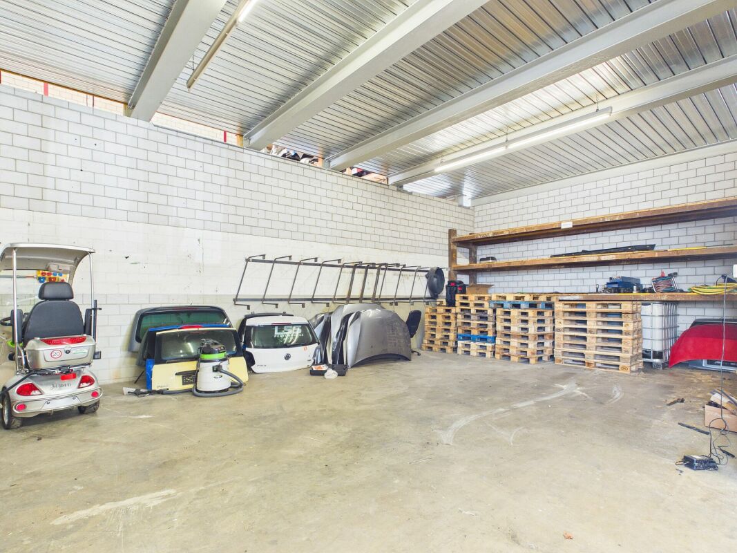 Officina di 350m²