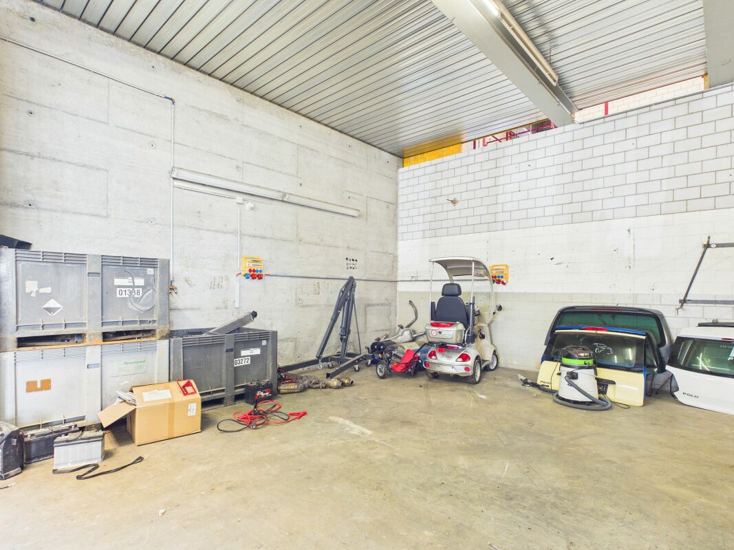 Officina di 350m²