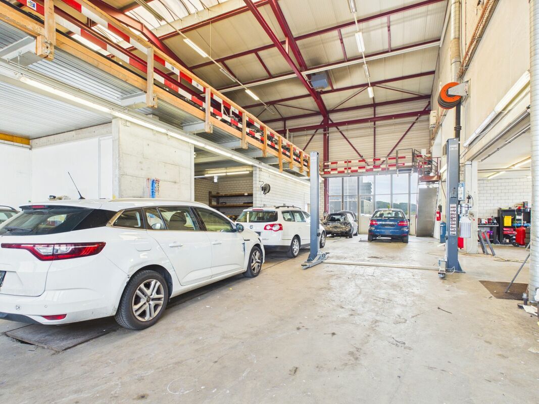 Officina di 350m²