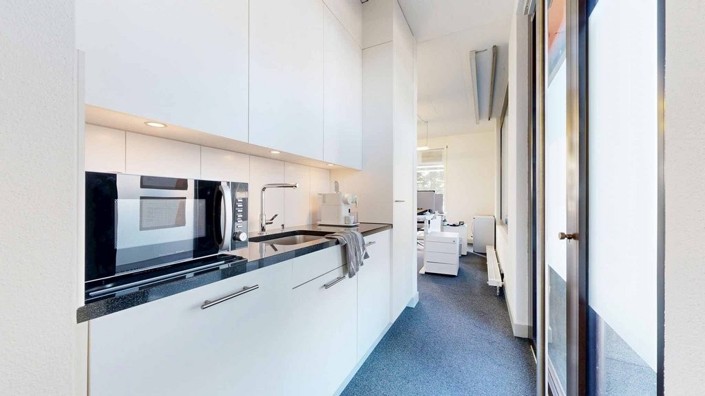 144m² de bureaux