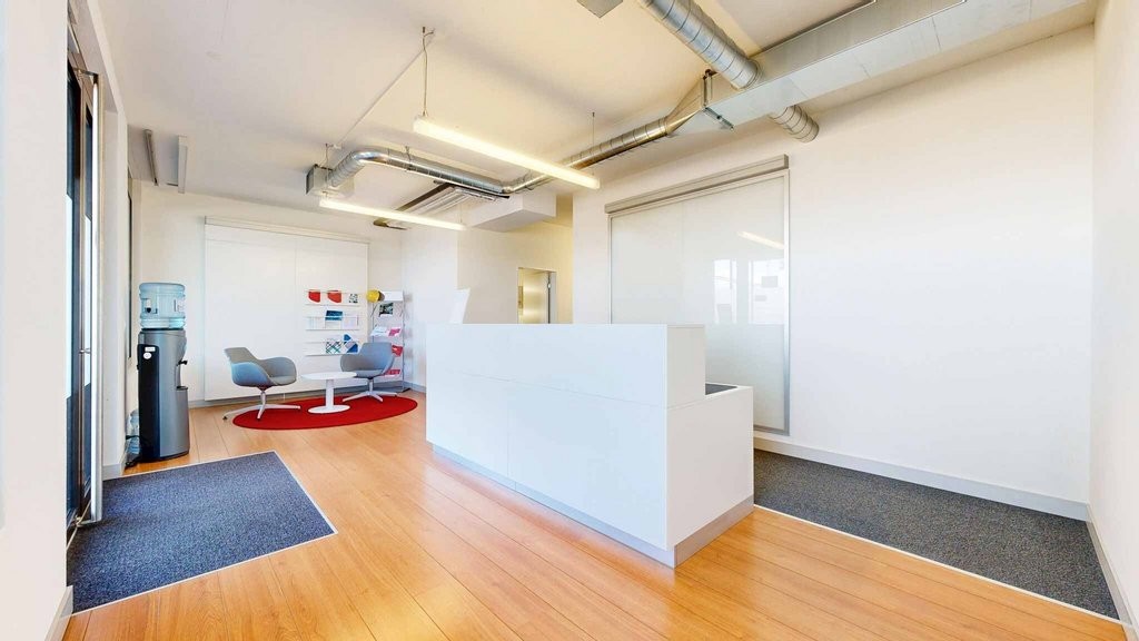 144m² de bureaux