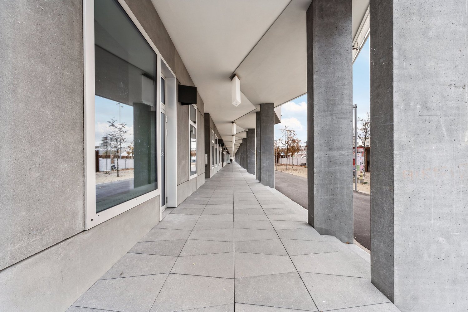 140m² ufficio