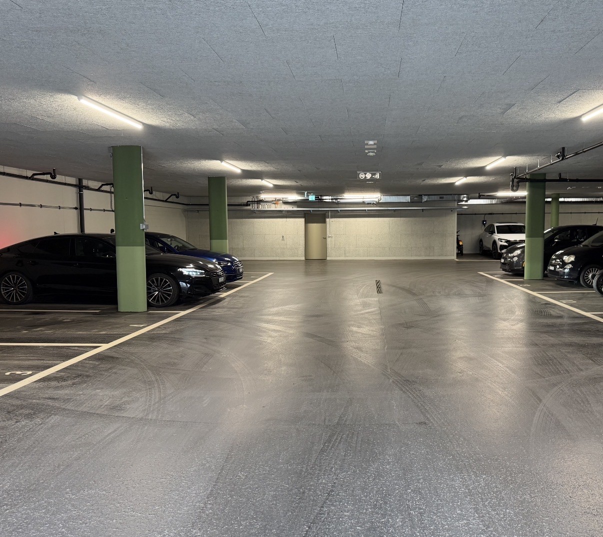 Posto auto in garage