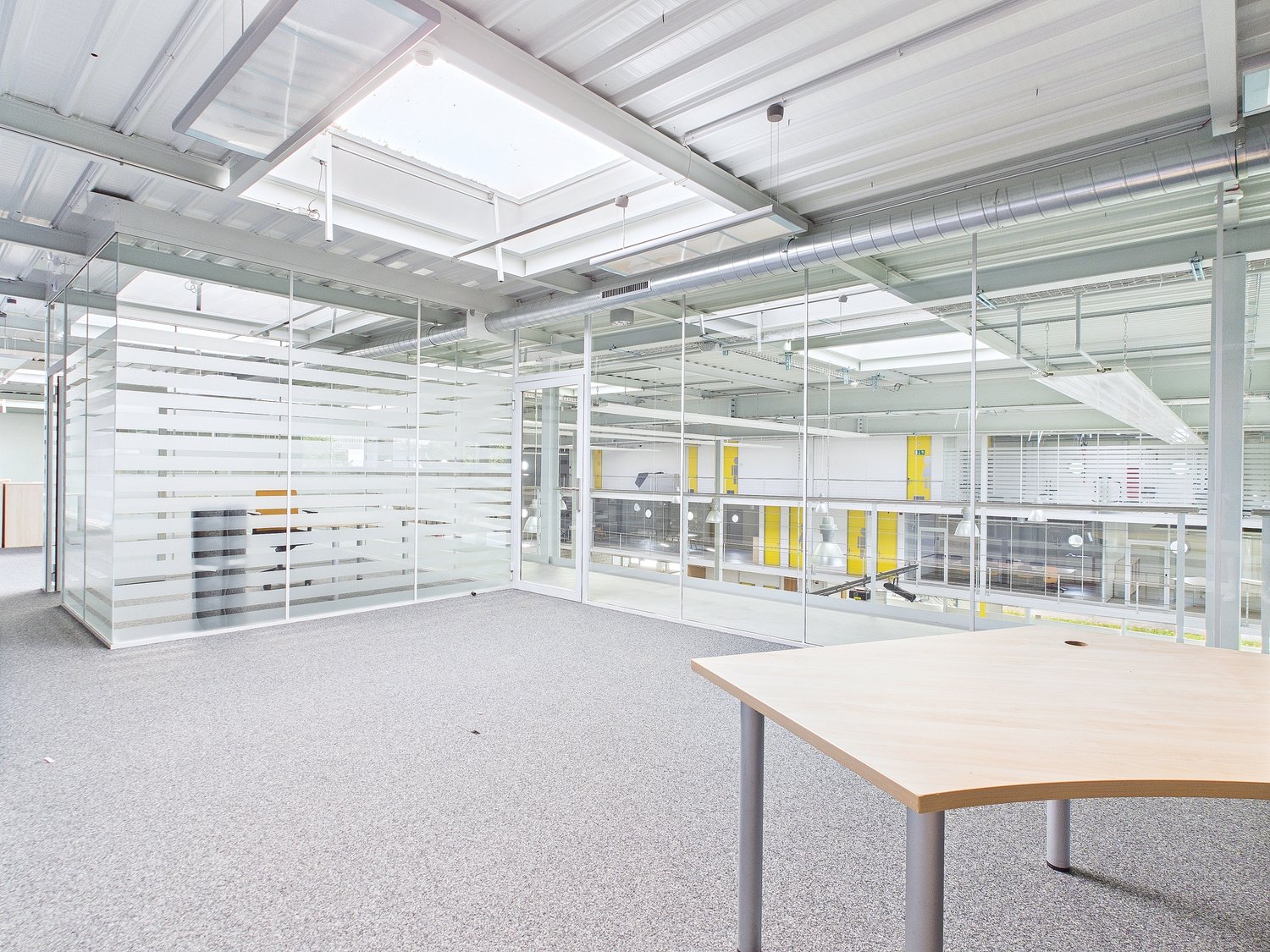 144m² oggetto industriale