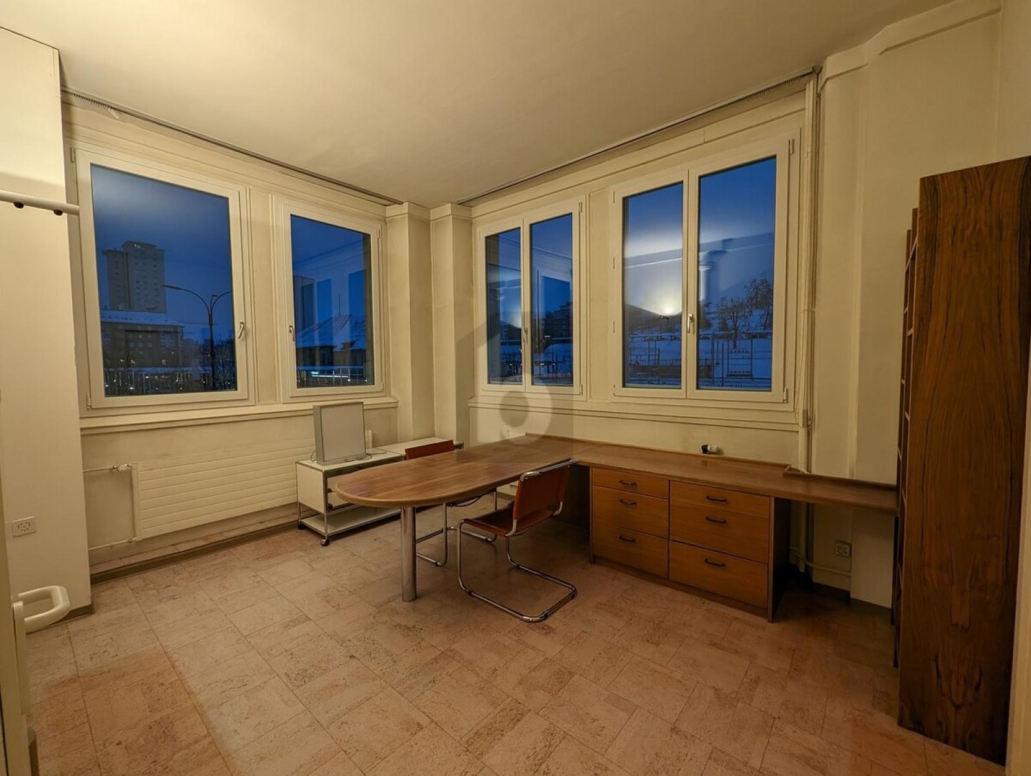 145m² ufficio