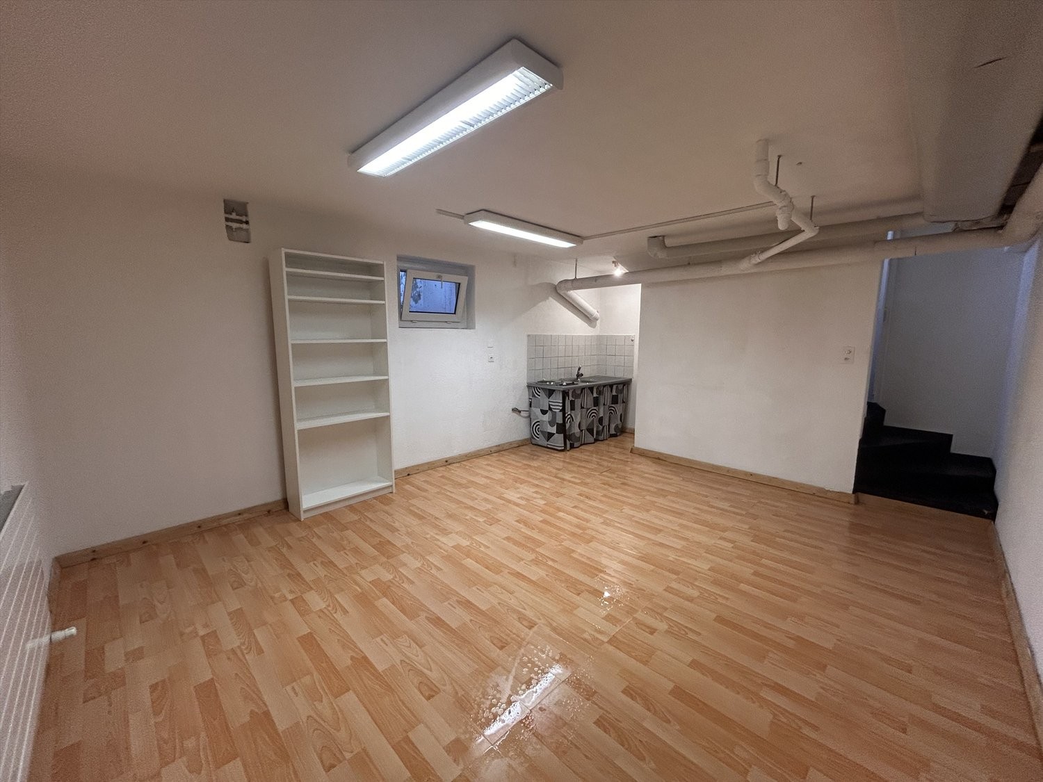 55m² shop