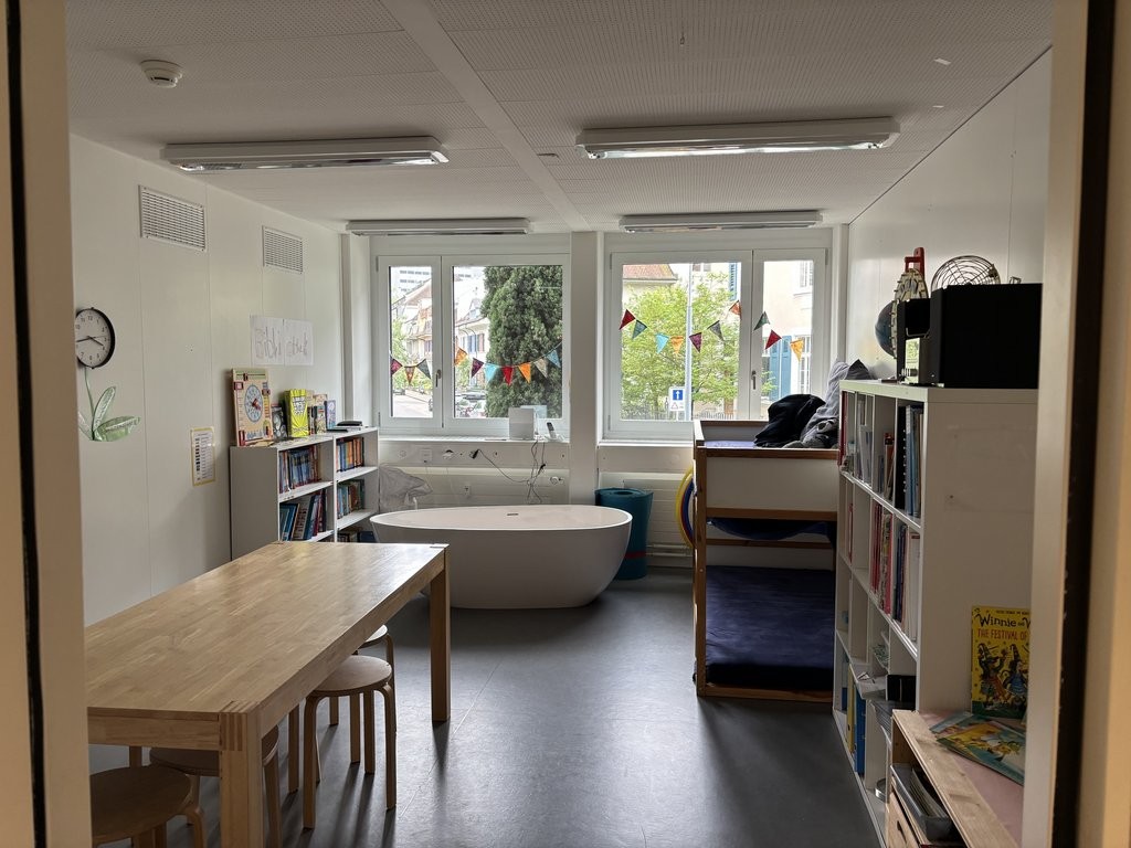 312m² office