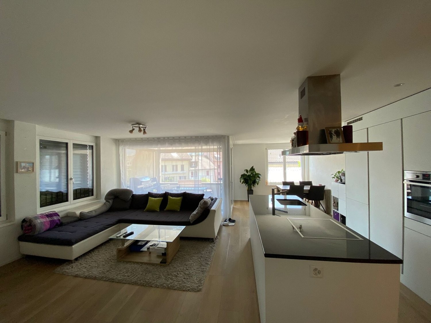 Edificio residenziale / commerciale