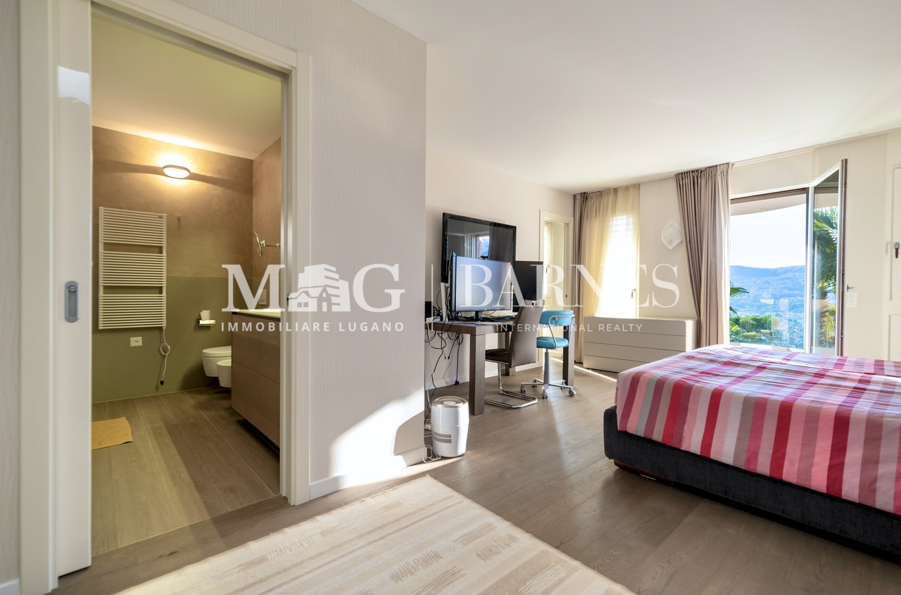 Villa con piscina e vista lago 5 ½ locali