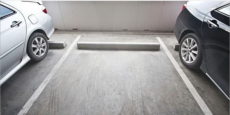 Posto auto sotterraneo di 13m²