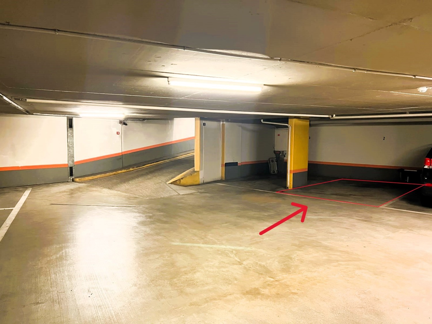 Posto auto sotterraneo di 14m²